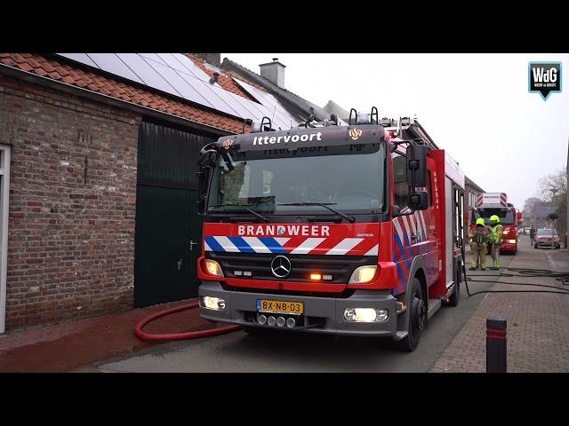 Woning vol rook door schoorsteenbrand in Neeritter