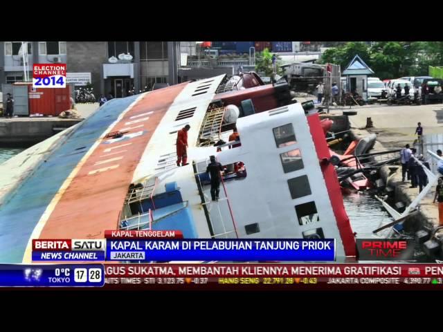 Sebuah Kapal Tenggelam di Pelabuhan Tanjung Priok