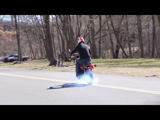 Yamaha rd350 fired revs and flyby#rd350 #save2stroke #yamaha