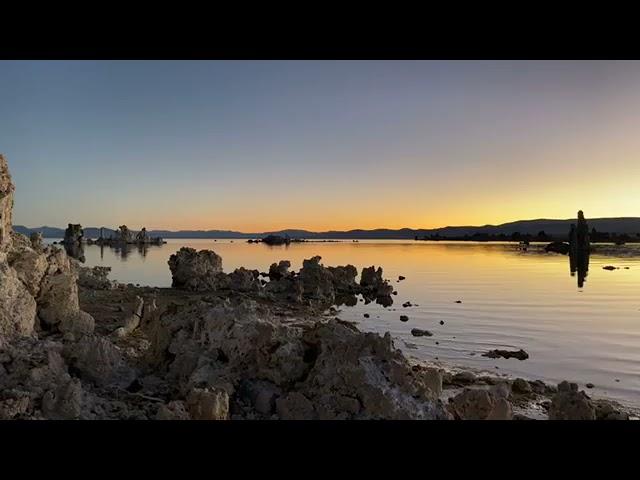 Mono Lake sunrise for #GivingTuesday 2021