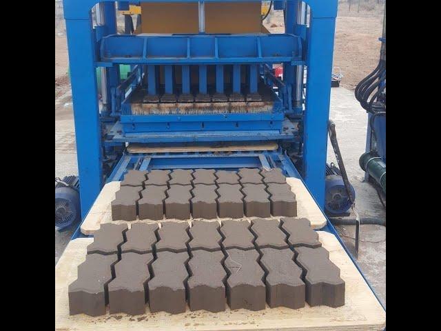 QT 40-1 Cheap Brick  Machine / Block / Tiles / Pavers Making Machine . Low Cost Machines