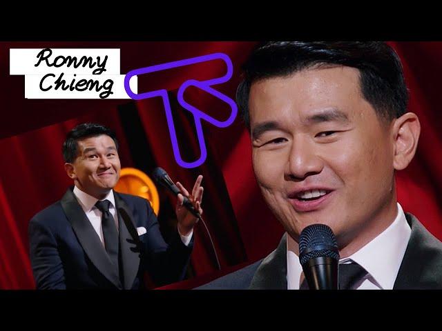 [脫口秀] Ronny Chieng - 解釋為什麼華人愛錢-美國人眼中誇張的行為竟是我們的日常(中文字幕)下集