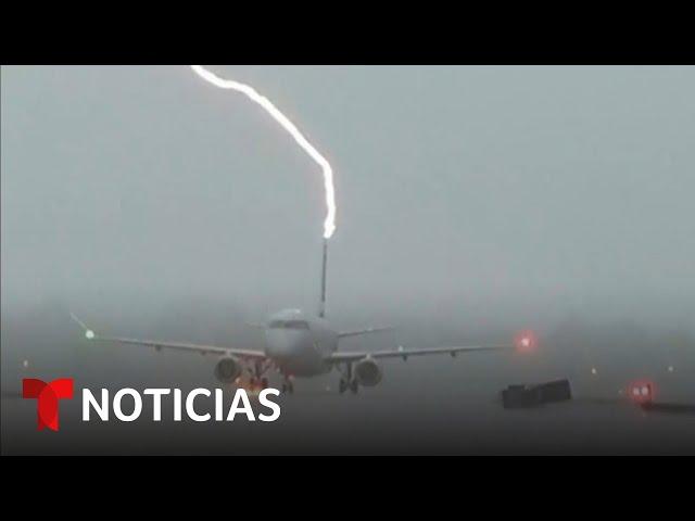 Rayo impacta un avión poco después de aterrizar en Arkansas | Noticias Telemundo