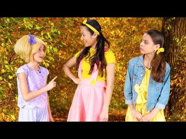 Ellie Sparkles Gets Trapped In Kiddyzuzaa Land!  Princesses In Real Life | Kiddyzuzaa