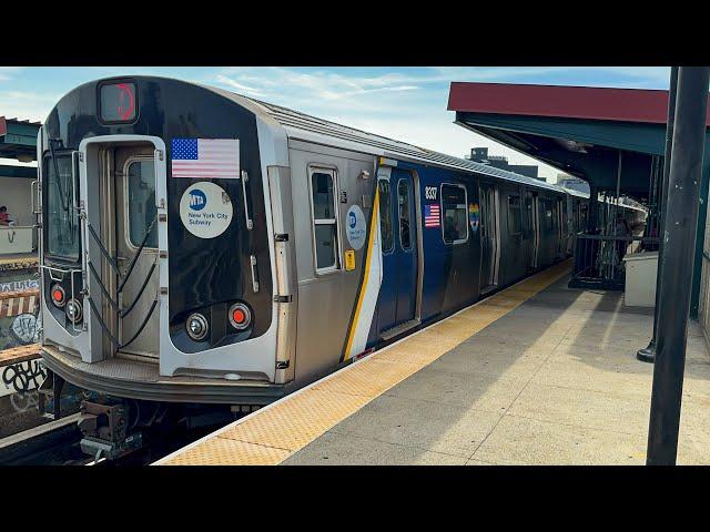 R143/R160/R179 J Trains at Kosciuszko St