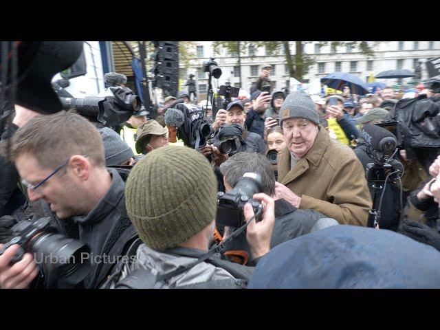 ‘Rock star’ welcome for Jeremy Clarkson as he slates the BBC at huge Farmer’s Rally in London