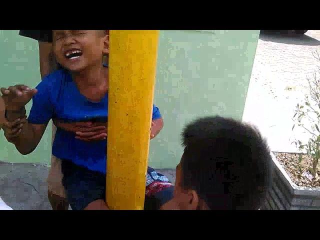Orang gila di gesek
