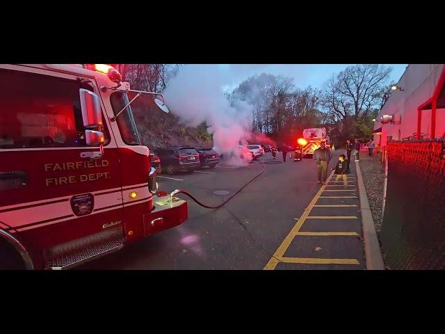 Fairfield Engine 4 at Carr Fire Villa Road behind Nutmeg Bowl Connecticut