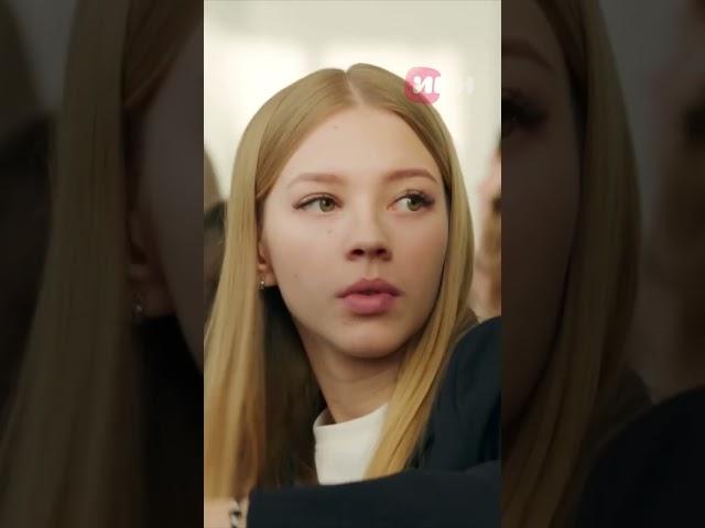 Препод-ГЕНИЙ поставил на место малолетку  #сериал #кино #премьера #гений #shortsviral