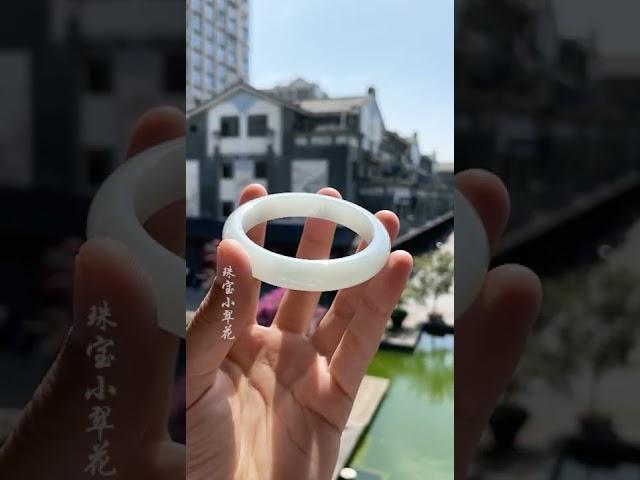 翡翠丨翡翠手鐲丨翡翠直播：月亮滿了，我想你了~#jade #gift #measure #jewelry #翡翠手镯 #翡翠 #翡翠毛料 #翡翠 #翡翠知识 #翡翠玉