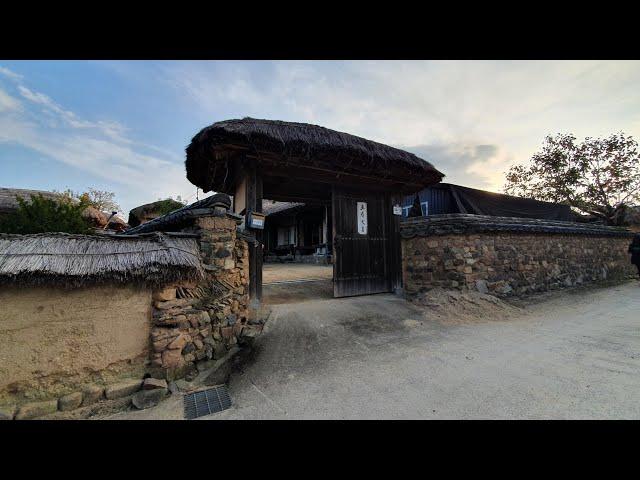 Historic village of Korea Andong | Hahoe village | Traditional korean  house | 600 years old village