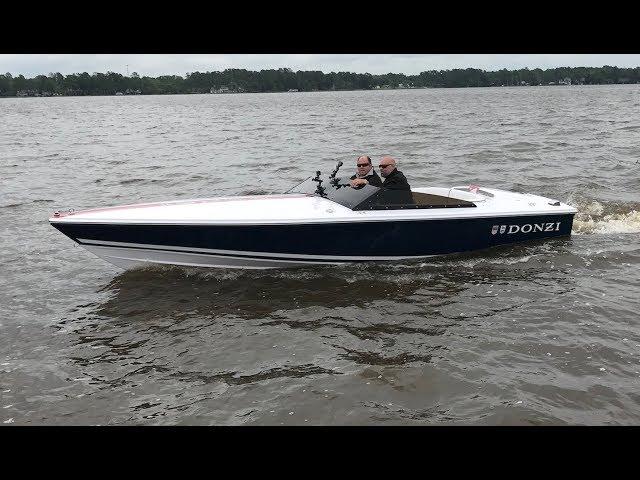 380 HP Donzi 22 Classic - One Wake