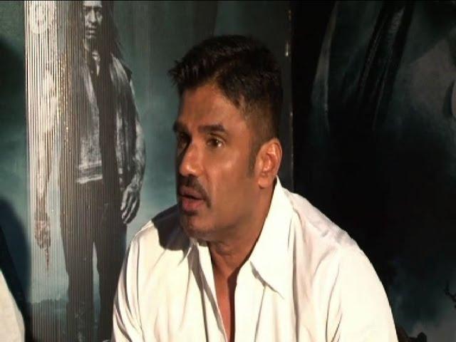 Suniel Shetty hopes for change in political system - Bollywood Country Videos