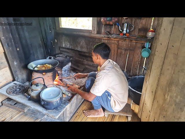 Sebelum Gotong Royong, Aku Goreng  Pisang, Menu Sarapan Pagi