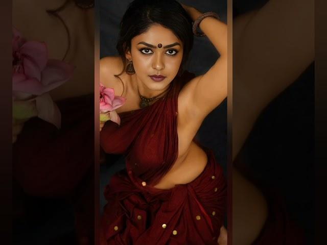 Hot desi No Bra Girl backless Saree Lookbook!