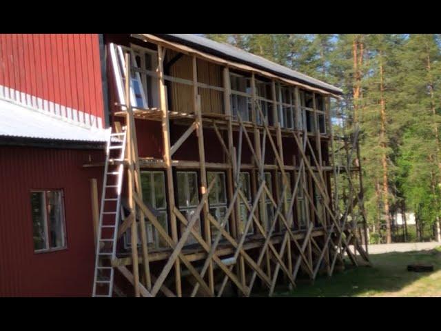 Renovating a 1940's Swedish wooden school which is now our home and business