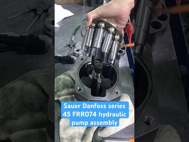 Danfoss hydraulic pump FRR074 assembly #hydraulicpump #pump #machine #pompa #hydraulics #danfoss#fyp