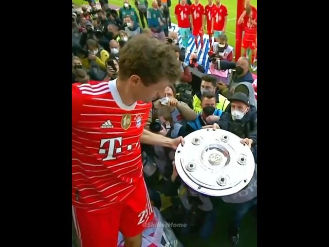 Thomas Muller Respect Moments