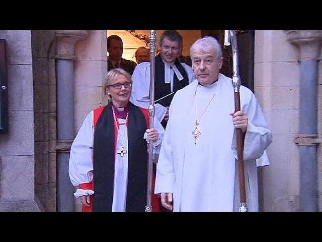 Kirche von Irland weiht Frau zum Bischof