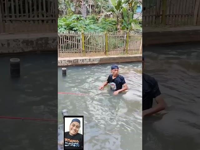 basah semua kam bikin ketawa ngakak bolo sangat menarik perhatian #PakDosen
