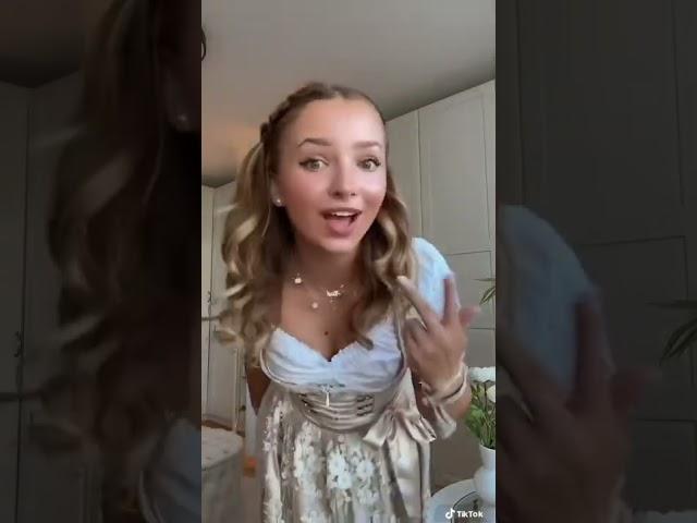 habt ihr ein Dirndl?