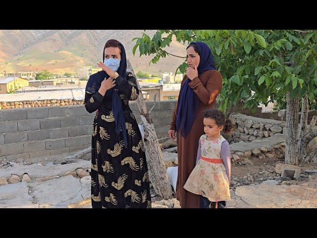 In Mehdi's absence, with the help of Sakineh and Isa: Can Narges rebuild a house?