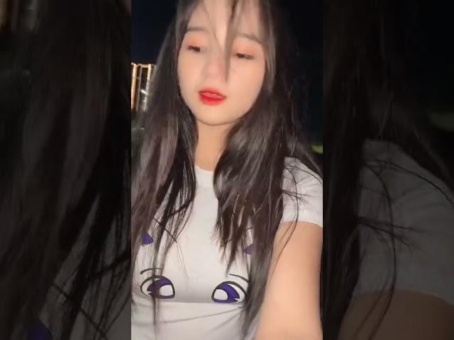 Cute girl #shorts #kienzy #girl #cute #tiktok #youtube #subscribe #love #viral #trending #idulfitri