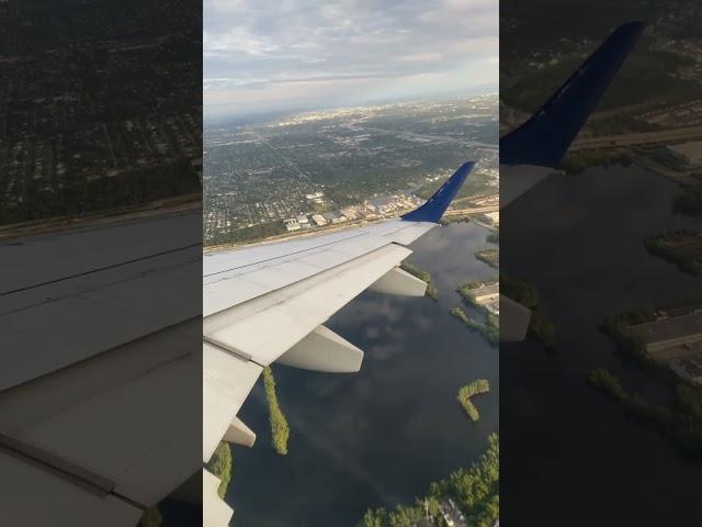 Jetblue E190 banking out of FLL! #aviation #aviationlovers #shorts #viral #aviation #trending