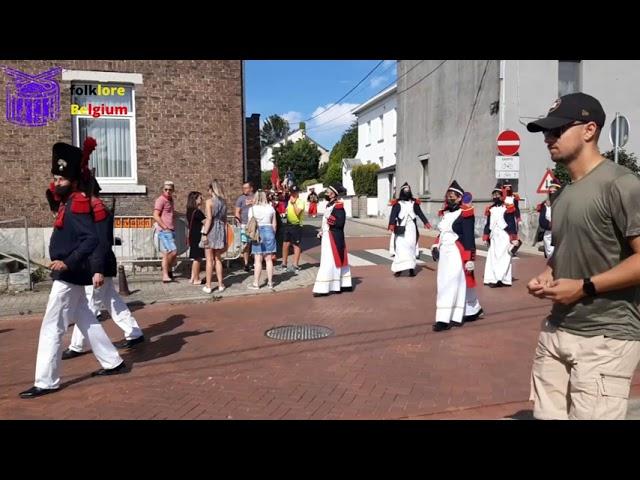 Marche Saint Martin Aiseau - passage procession - folklore belgium