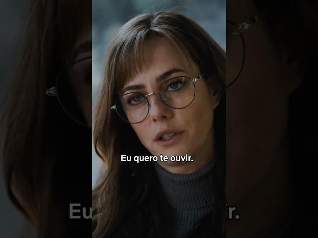 Kaya Scodelario falando português em #Senna