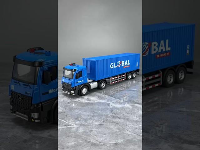 Container Truck Diecast | Collectible Transport Vehicle with Lights, Sounds & Pull-Back Action