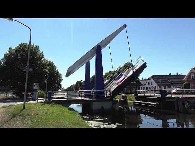 Brugopening Spierbrug Hoogersmilde Ophaalbrug Drawbridge/ Pont Levis/ Klappbrücke