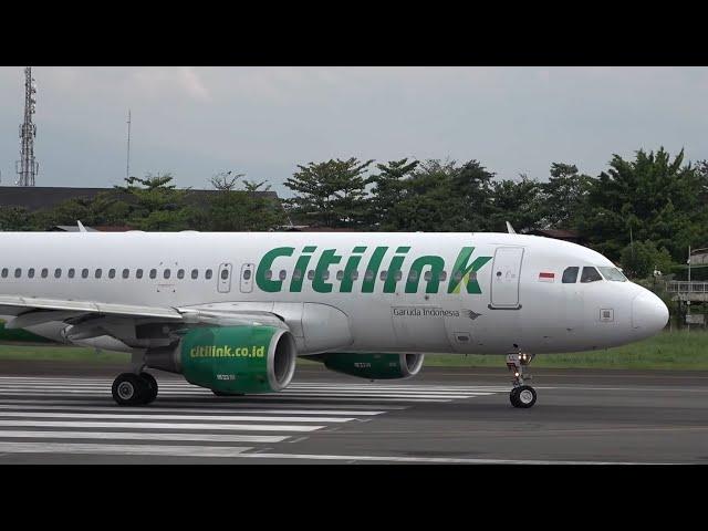 Take Off Pesawat Citilink Indonesia,Super Air Jet dan Airasia di Bandara Husein Sastranegara Bandung