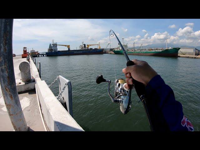 Pier FISHING in Mariveles, Bataan with Team Fishing Villa | Y3E16