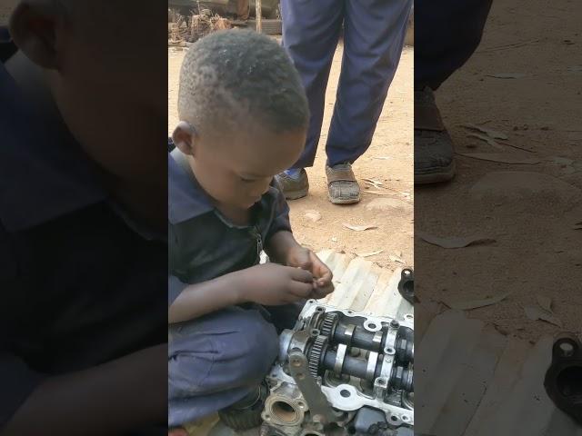 The youngest engineer in Uganda #automobile #mechanistry #mechanist #mechaniclifestyle #mechaniclife