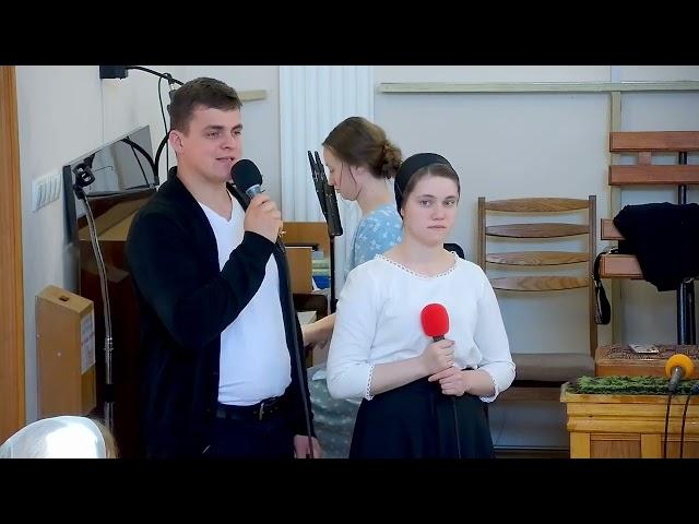 В Воскресенье первом том чудесном