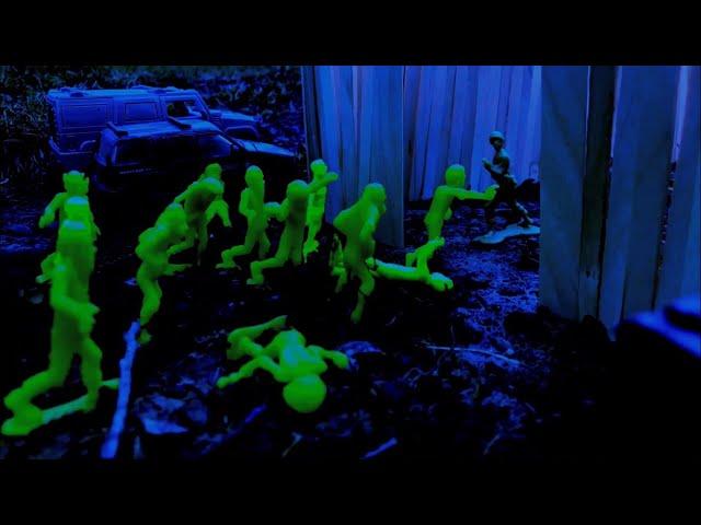 Zombies Attack Ross Base (Army Men Stop Motion)