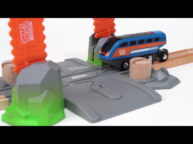 BRIO World - 33965 Smart Tech Sound Danger Crossing