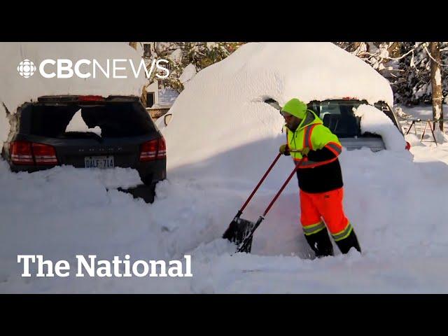 Ontario blizzard closes highways, leaves thousands in the dark