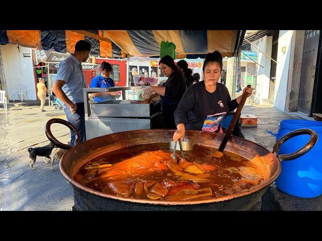 Toneladas de CARNITAS prepara a diario en Tarimbaro Michoacan