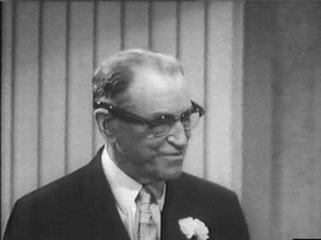 You Bet Your Life #59-32 The funniest Baptist preacher Groucho ever hoid ('Book', Apr 28, 1960)