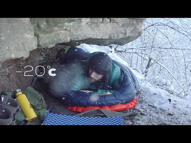 Solo Winter Camping - No Tent - Survival in the Wild -20°C