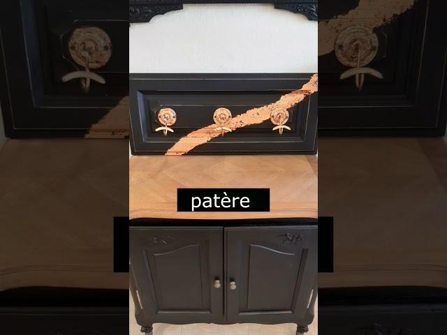 Porte relookée en patère feuilles cuivrées, noir mat DIY