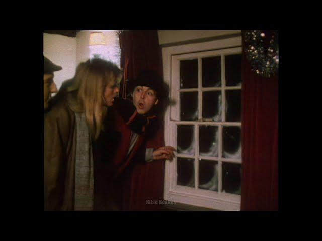 Paul McCartney - Wonderful Christmastime (Official Music Video, Remastered)