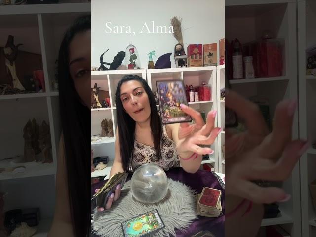 Descubre el futuro con Sara Alma Tarot.  Tiradas diarias, tarot interactivo y videncia. ¡Únete!