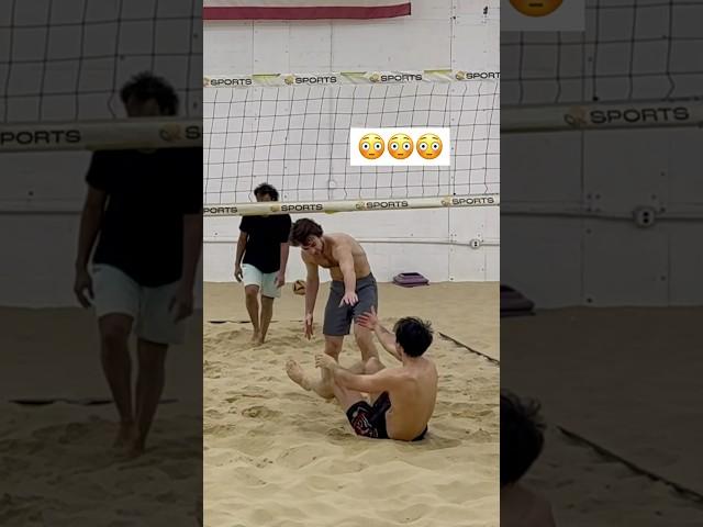 TIGHT SET🫣 #beachvolleyball #volleyball #volleyballworld #volleyballplayer  #spike