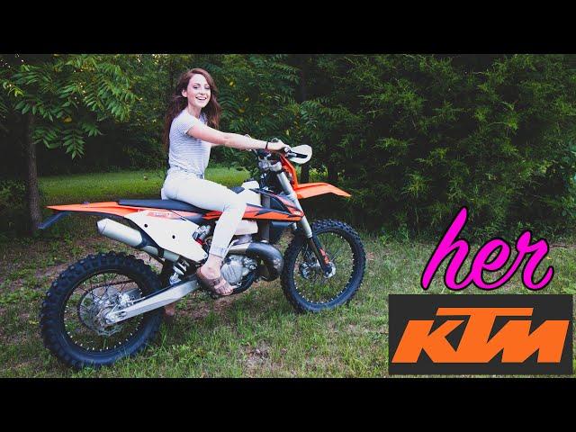 Alexis Buys Her FINAL Dirt Bike! | Short Girl VS BIG Bike..