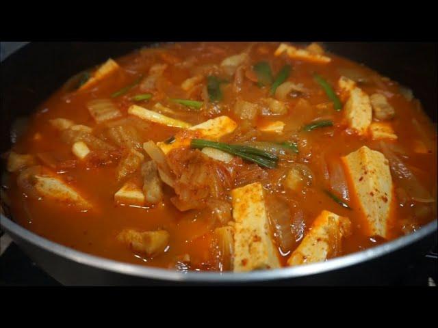 Kimchi Jjigae (김치찌개) | Kimchi Pork Belly Stew