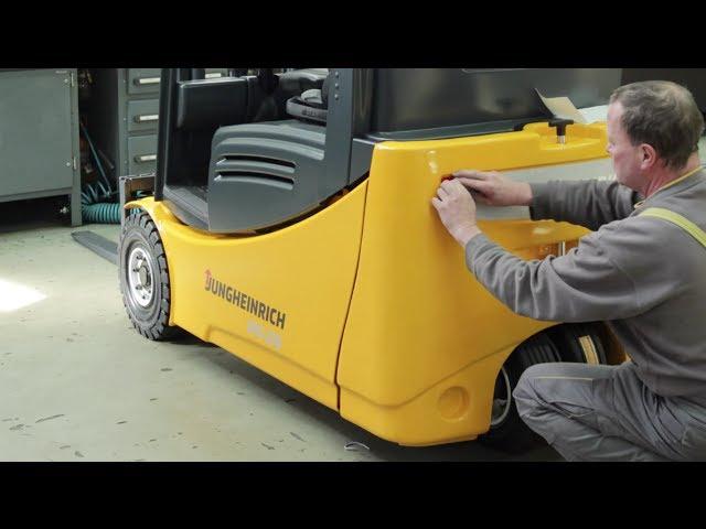 In Fast Motion: Refurbishment of Used Fork Lift Trucks by Jungheinrich