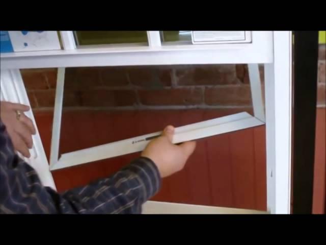 How to remove a screen from a vinyl replacement window